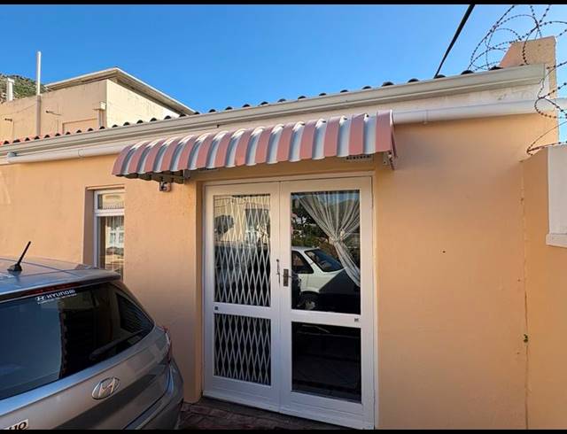1 BEDROOM APARTMENT FOR SALE IN FISH HOEK